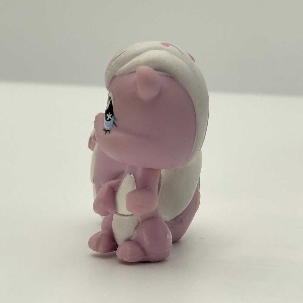 Littlest Pet Shop Squirrel 910 Figure 2007 LPS Purple Heart Snowflake Eye - Picture 2 of 7